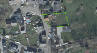 Beau terrain à bâtir de 923m²