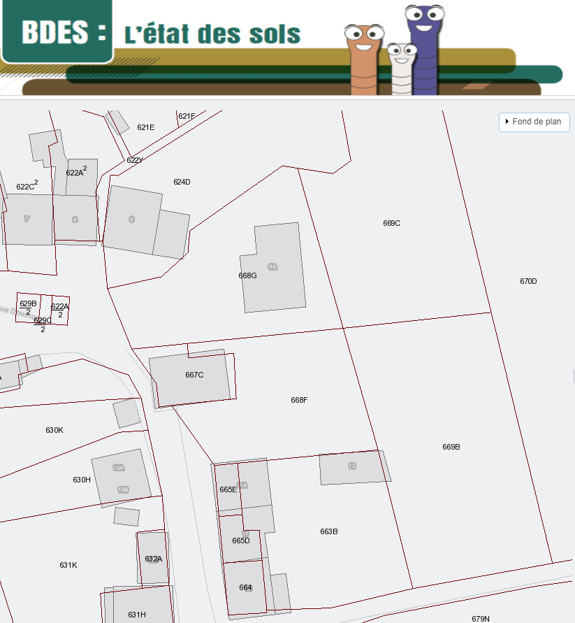 Beau terrain à bâtir de 923m²