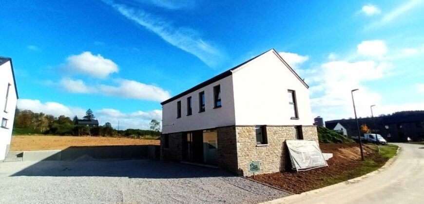 Superbe maison 3 chambres ( LOT32 )