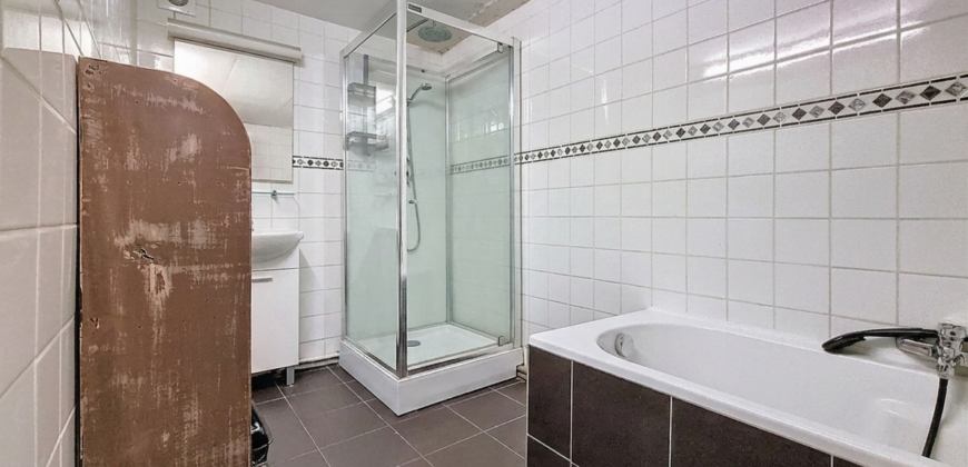 Avis aux investisseurs, sympathique maison sur un terrain de 875m²